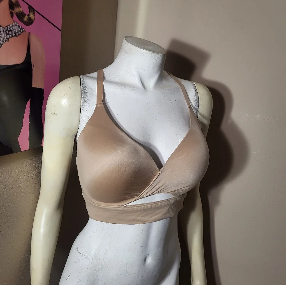 Victoria Secret Beige Body By Victoria Push Up Bra 34DD